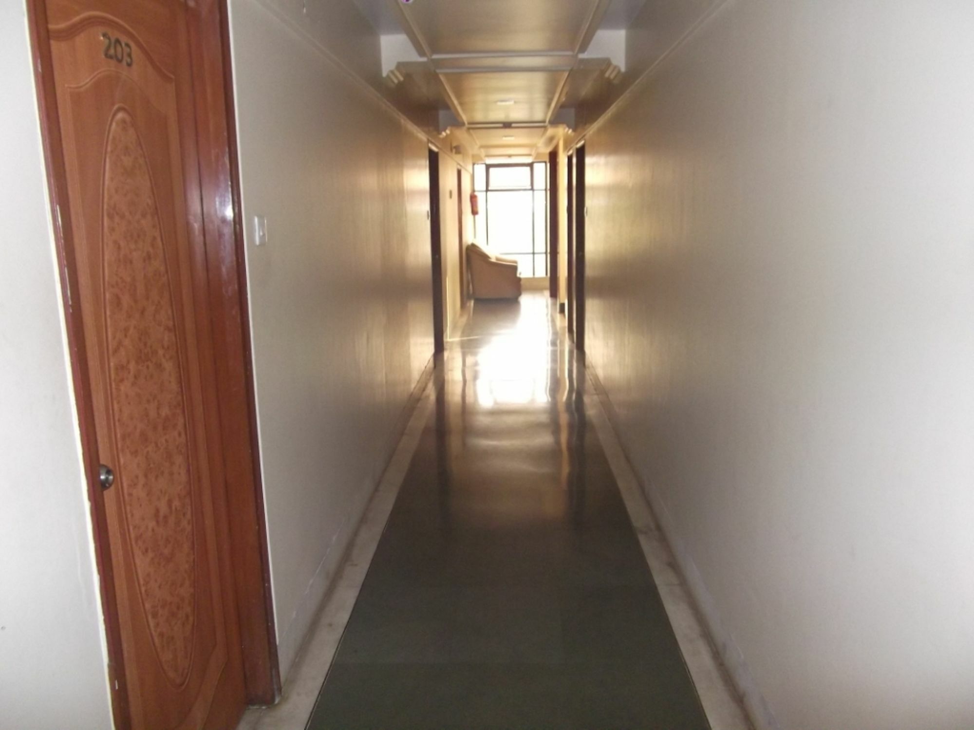 Hotel Ravikant プネ エクステリア 写真
